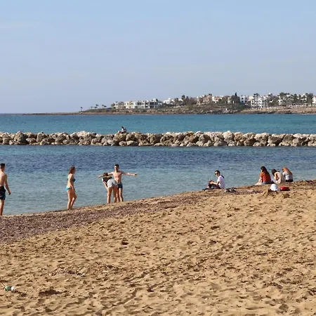 Apartment In Kato Pafos & 10 Min To Venus Beach Exterior photo